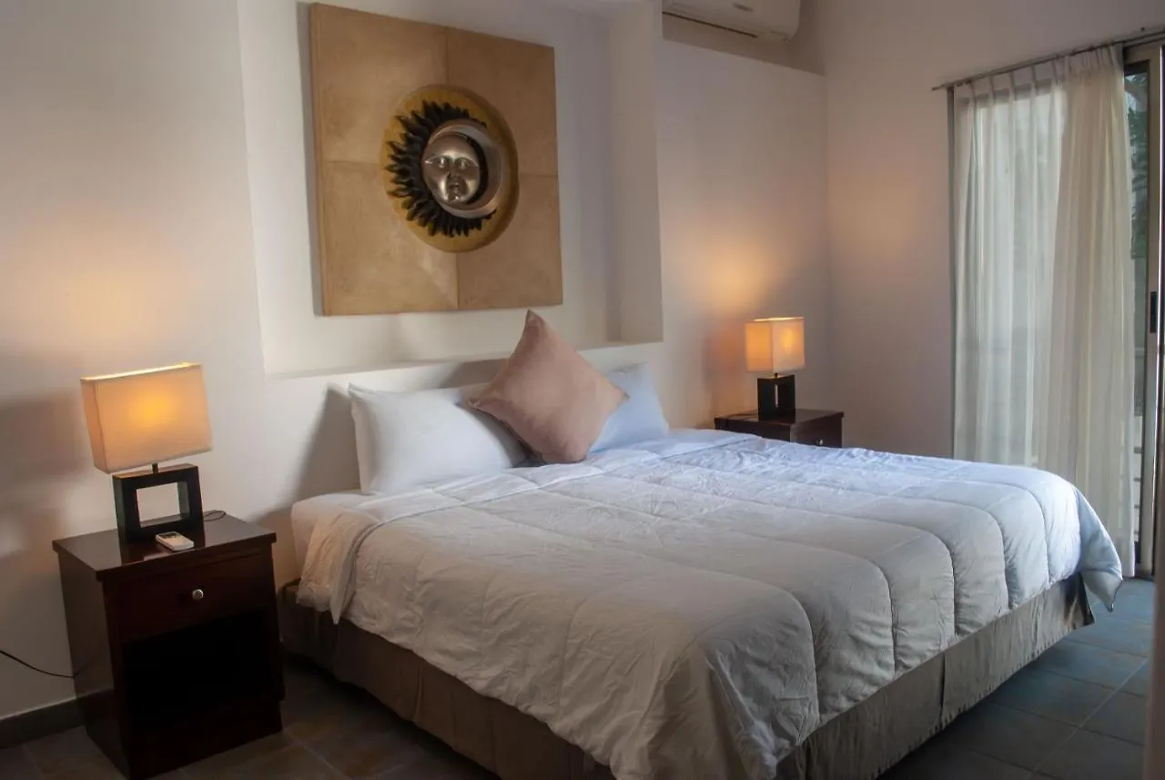 *** Hotel Almarea Vacation Condo Playa del Carmen Mexico