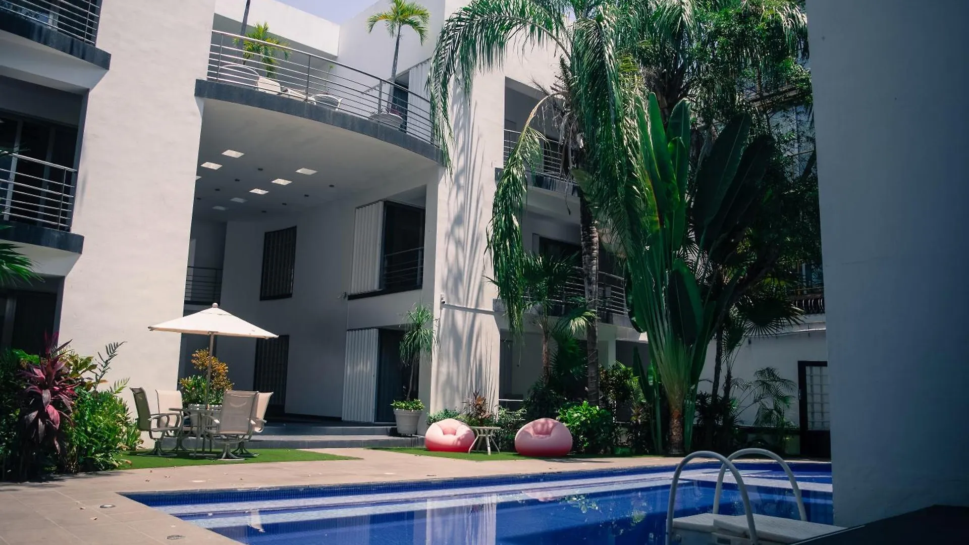 Hotel Almarea Vacation Condo Playa del Carmen